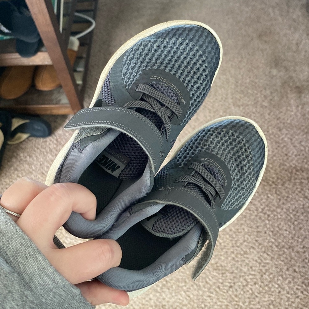 10C shoes